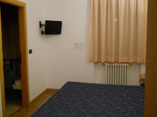 Hotel Bleis ポンテ・ディ・レーニョ エクステリア 写真